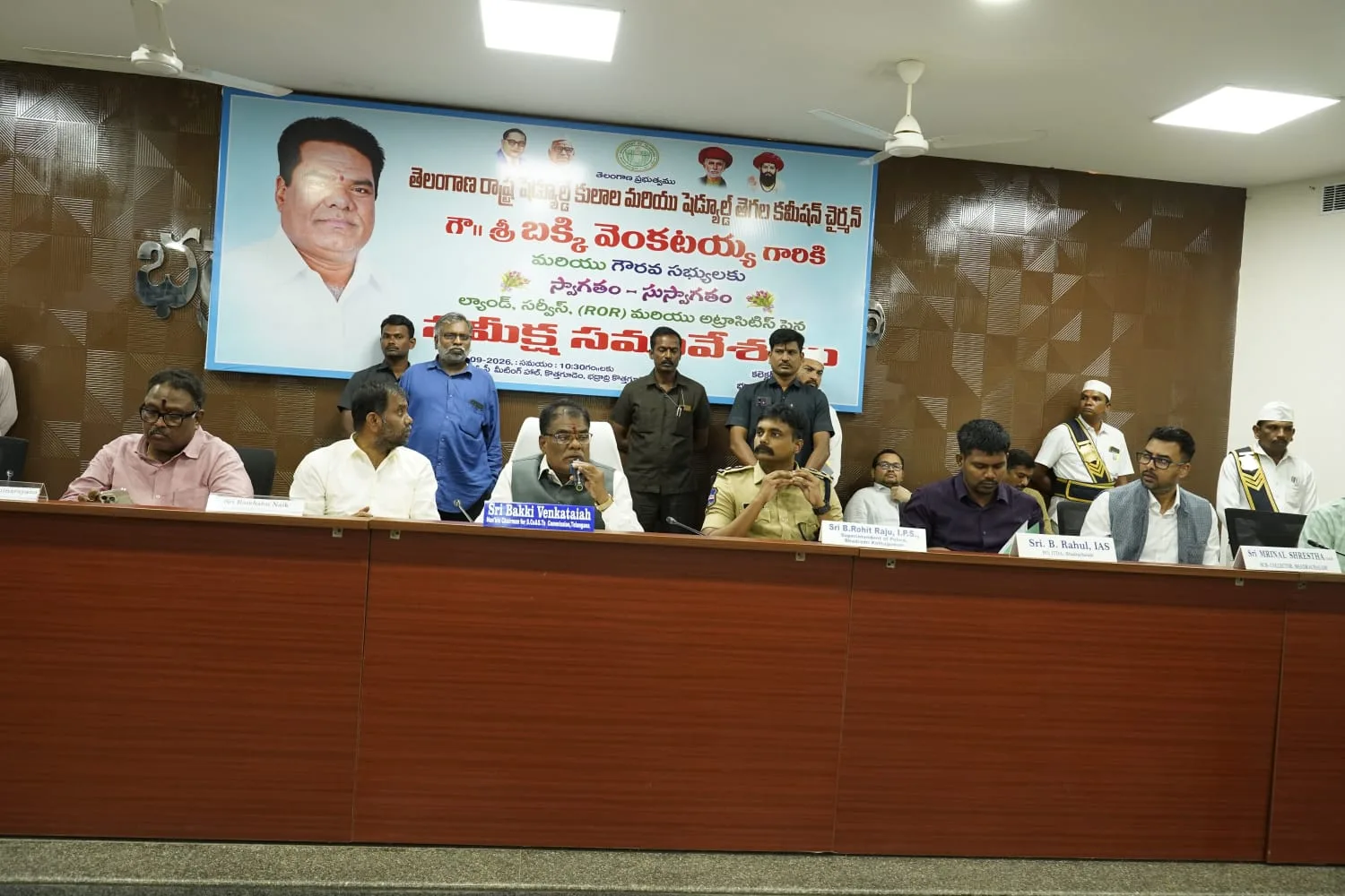 ఎస్సీ ఎస్టీలు ఆర్థికంగా అభివృద్ధి చెందాలి : తెలంగాణ రాష్ట్ర షెడ్యూల్ కులాల,తెగల కమిషన్ చైర్మన్ బక్కి వెంకటయ్య