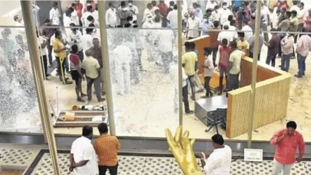 టీడీపీ ఆఫీస్‌పై దాడి కేసు: వైసీపీ కీలక నేతలపై రౌడీ షీట్లు!