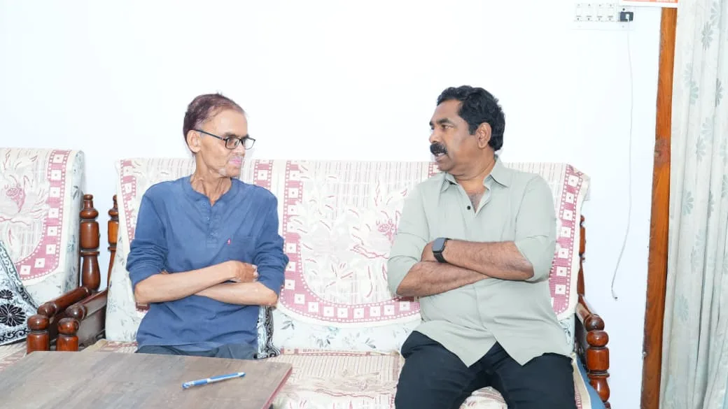 రిటైర్డ్ డీసీపీ సుదర్శన్ గౌడ్  ని పరామర్శించిన ఎమ్మెల్యే KR నాగరాజు
