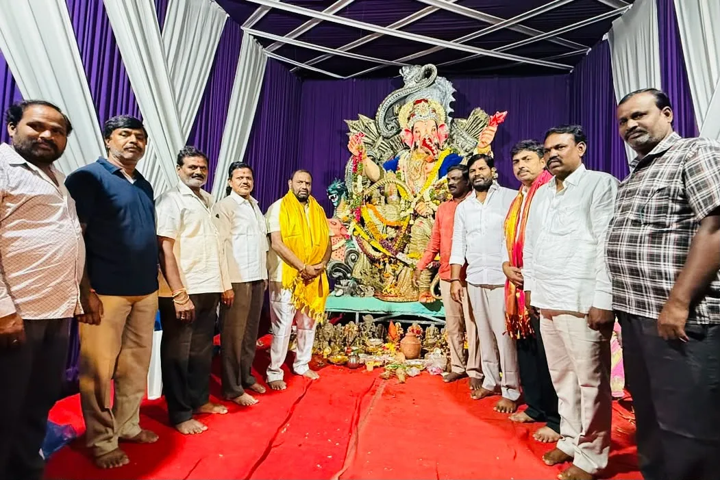 KKM ట్రస్ట్ అధినేత, మేడ్చల్–మల్కాజ్‌గిరి డీసీసీ ఉపాధ్యక్షులు   కూన శ్రీనివాస్ గౌడ్
