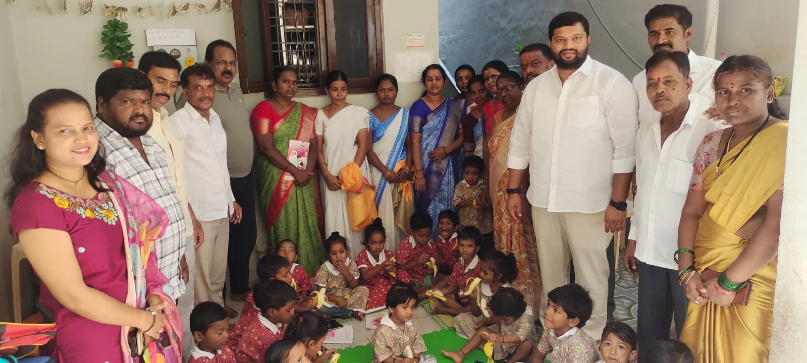 అంగన్ మిలన్ – సేవా కార్యక్రమం