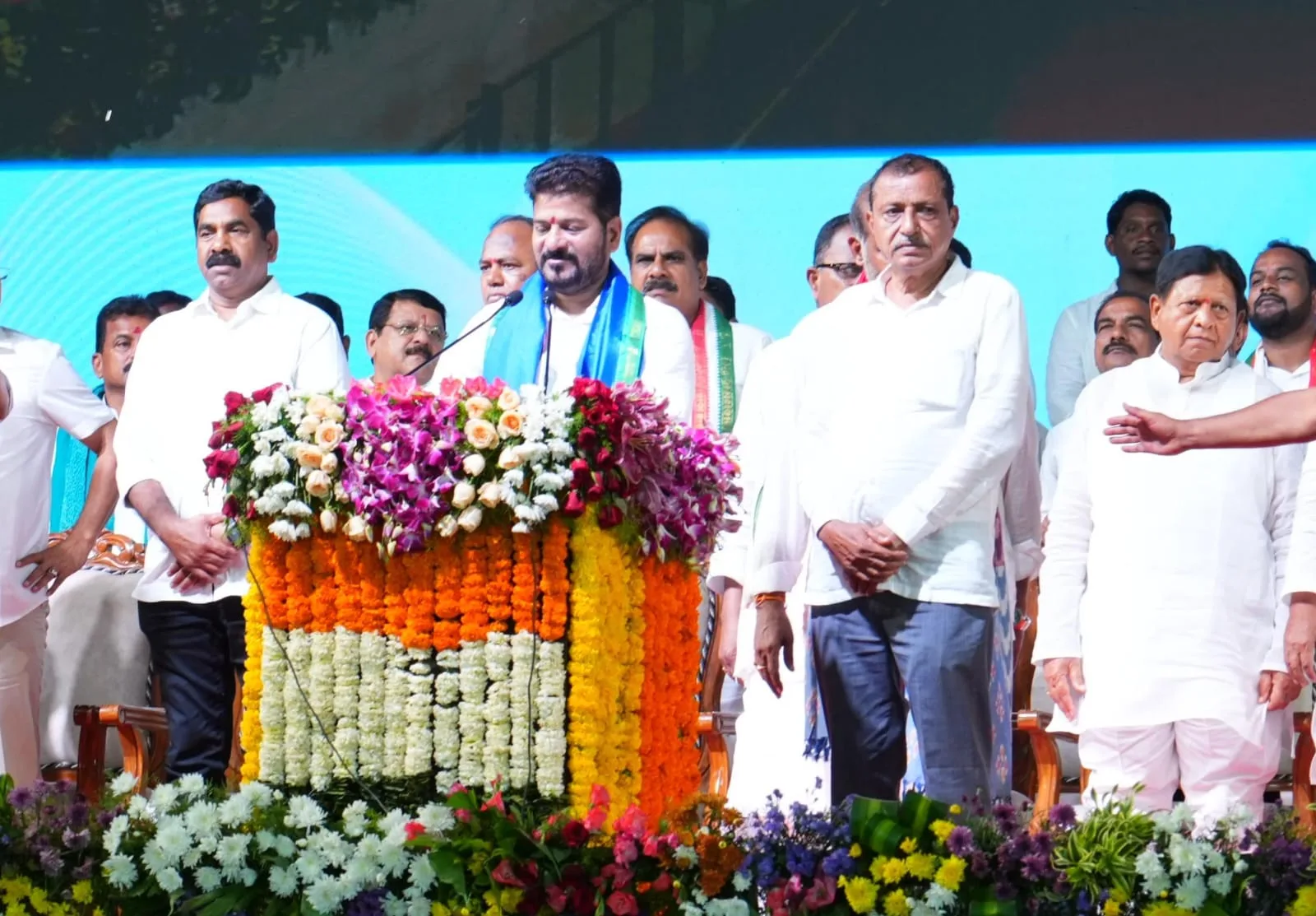 సిరిసిల్ల మీద గురిపెడదాం… ఈ గడీని నేలమట్టం చేద్దాం: సీఎం రేవంత్ రెడ్డి