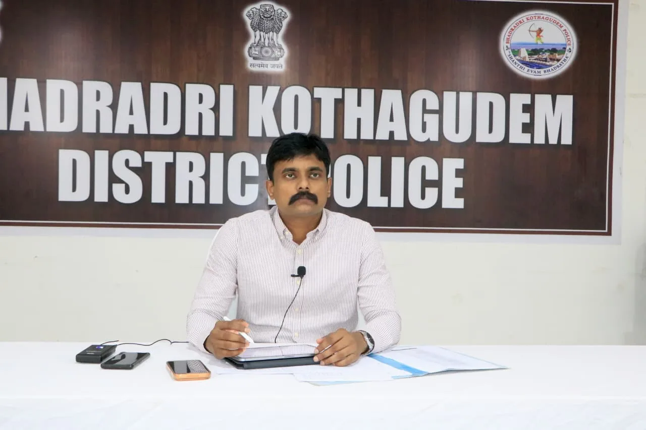 కోర్టు కేసుల పెండింగ్ అంశాలపై కోర్టు డ్యూటీ అధికారులతో సమీక్ష : జిల్లా ఎస్పీ రోహిత్ రాజు ఐపిఎస్